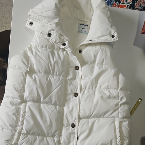 Old Navy Jackets & Blazers - Old Navy Women's White Quilted Vest